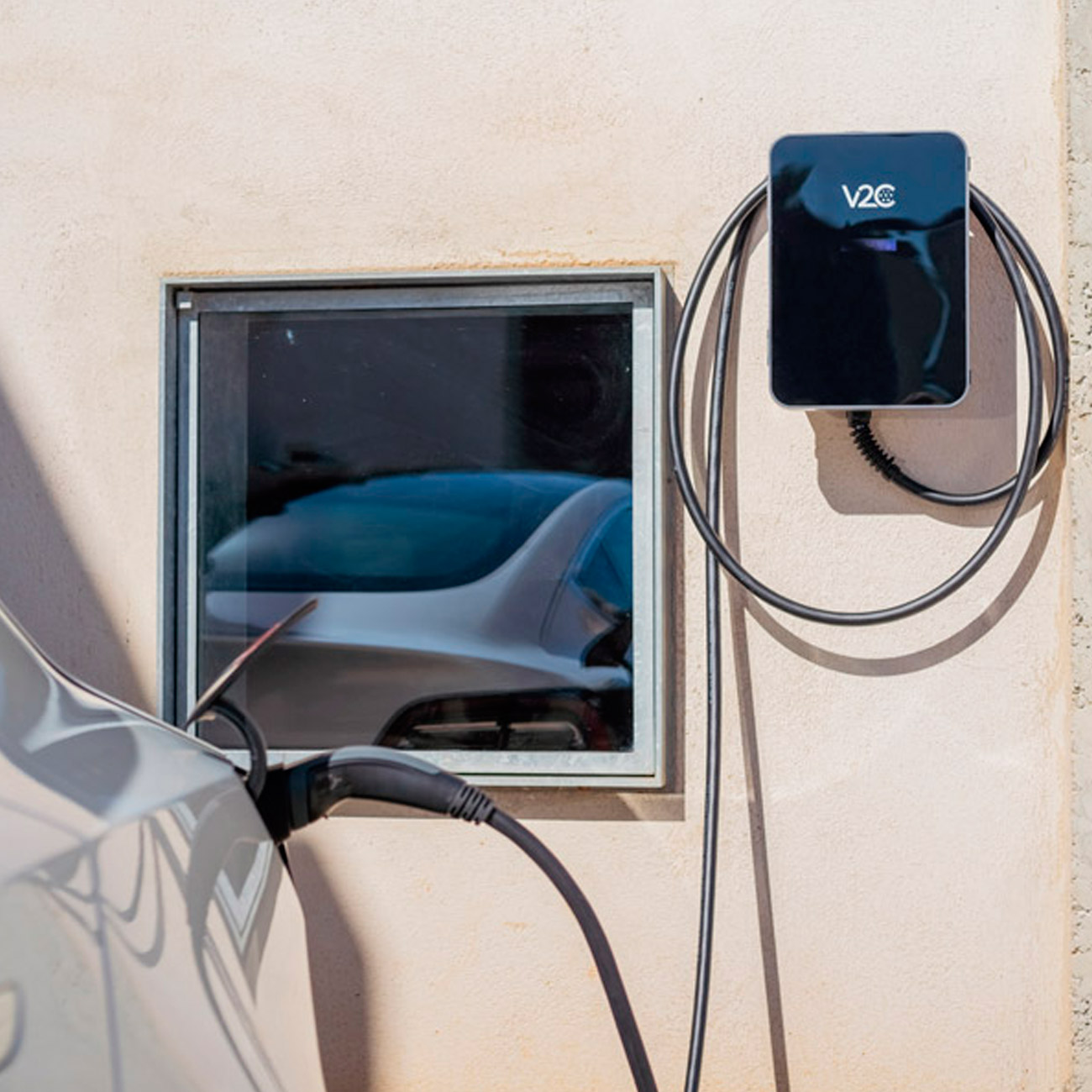Instalación de cargador eléctrico en exterior